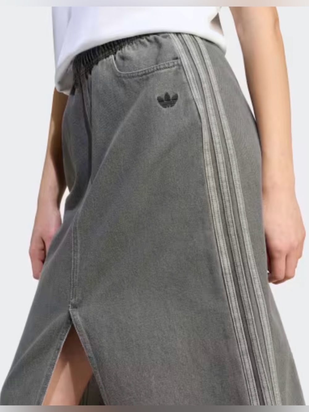 ADIDAS CASUAL 3-STRIPES SKIRT GIRLS SIZE SMALL light gray